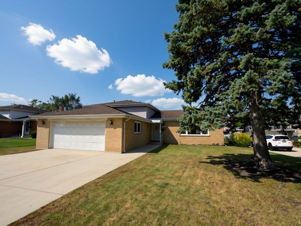 966 S Iowa Avenue , Addison, IL 60101
