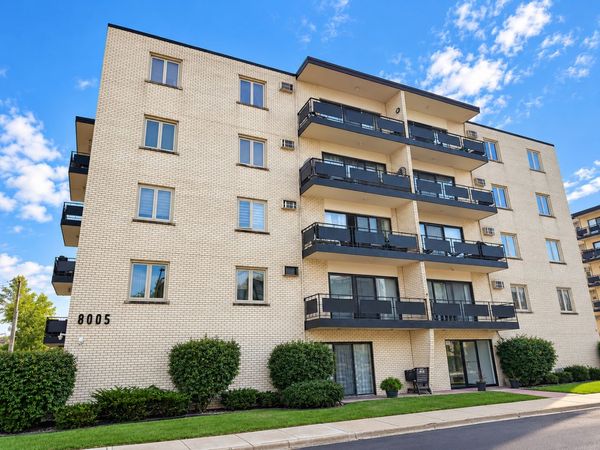 8005 Oconnor Drive , Unit 2A, River Grove, IL 60171