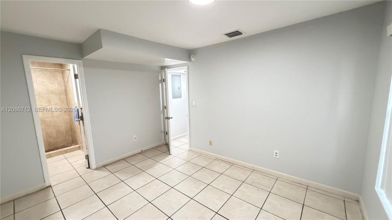 11249 SW 33rd Cir Pl, Miami, FL 33165 Photo