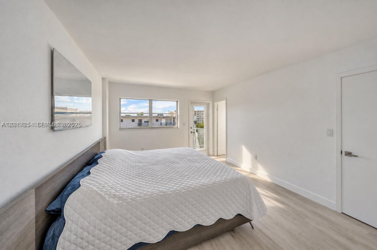 1720 Jefferson St, Unit 511, Hollywood, FL 33020 Photo
