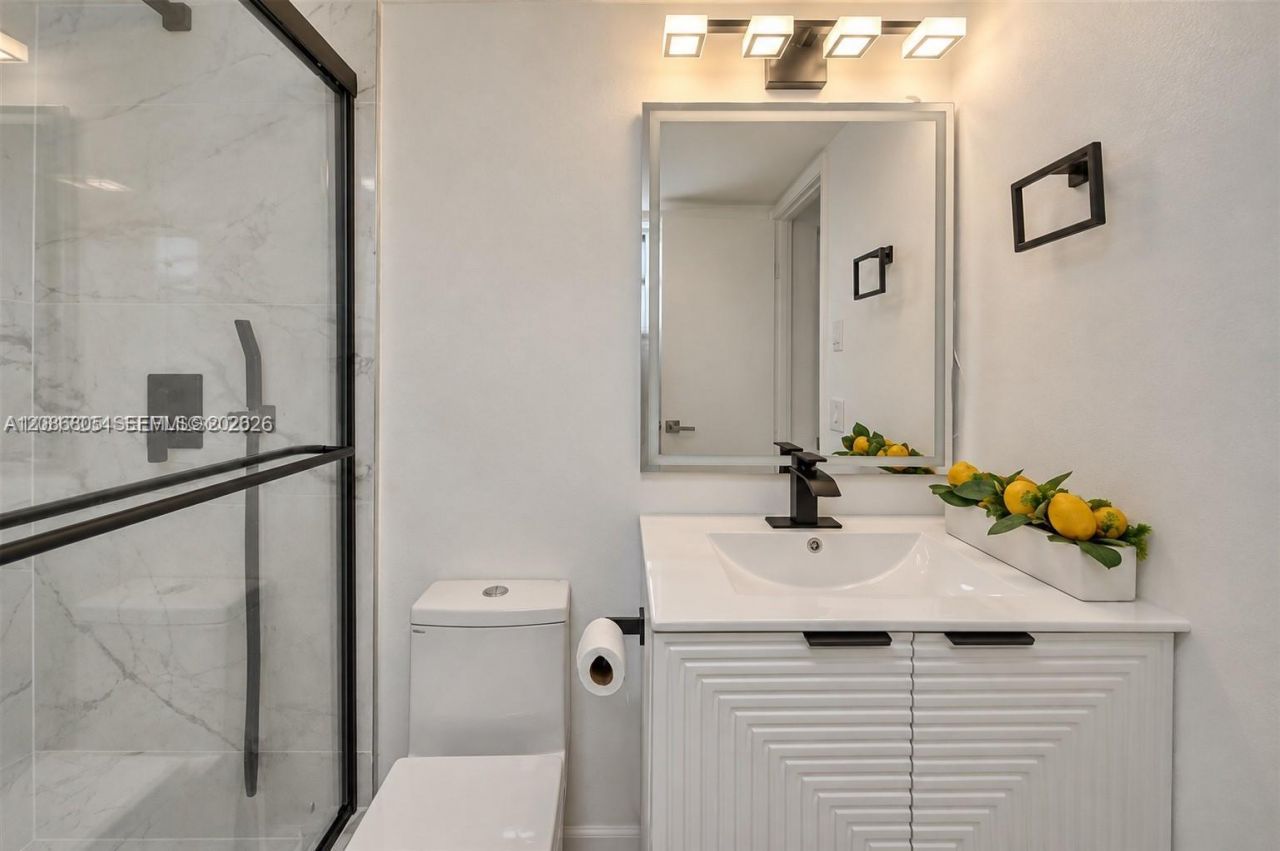 1720 Jefferson St, Unit 511, Hollywood, FL 33020 Photo