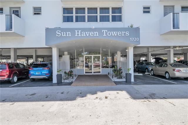 1720 Jefferson St, Unit 511, Hollywood, FL 33020 Photo