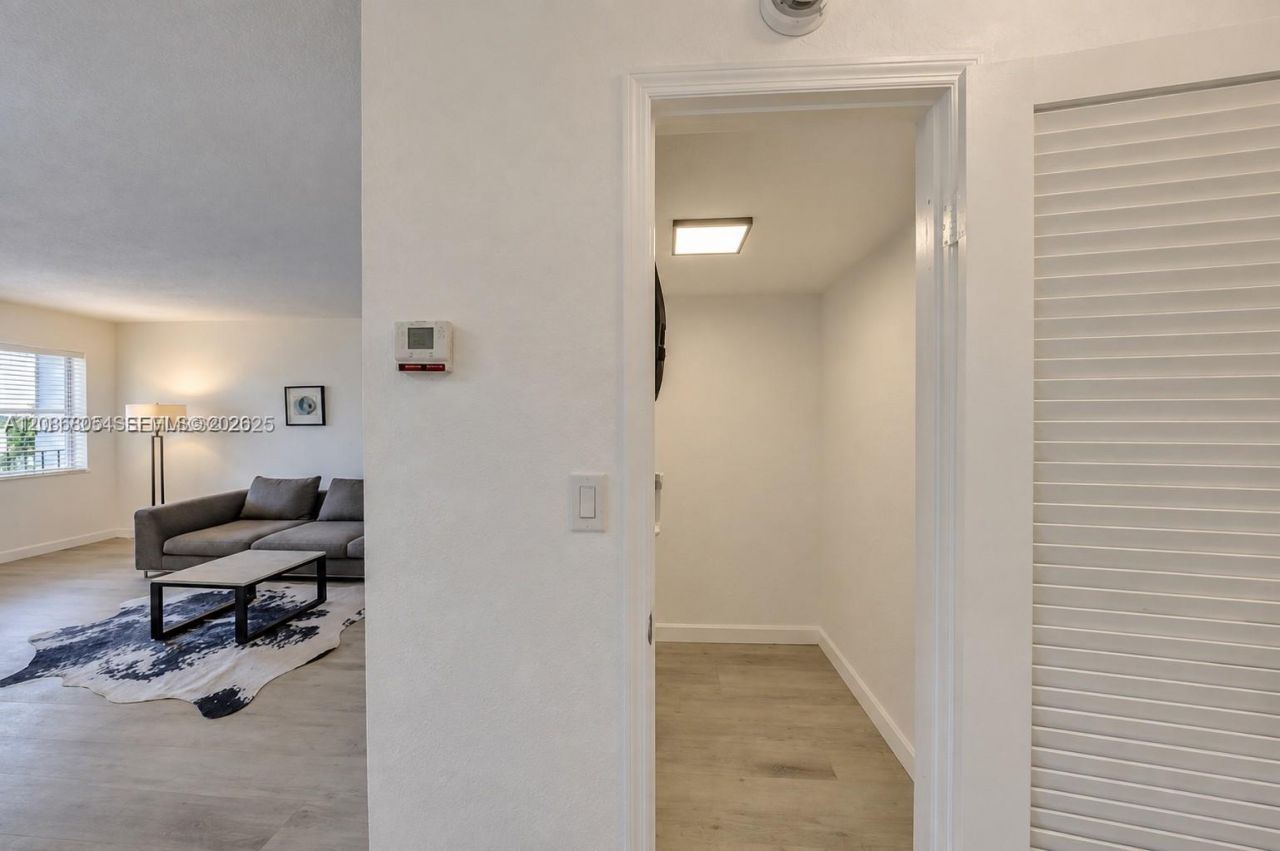1720 Jefferson St, Unit 511, Hollywood, FL 33020 Photo