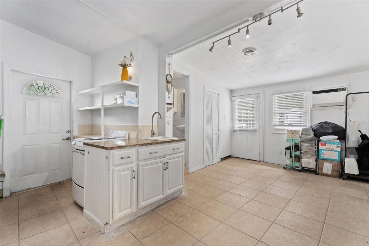 4225 Swift Road, Sarasota, FL 34231 Photo