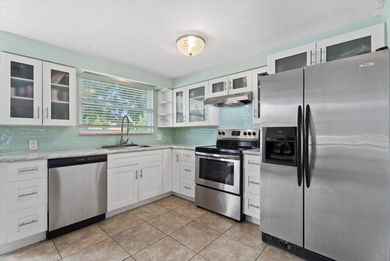 4225 Swift Road, Sarasota, FL 34231 Photo