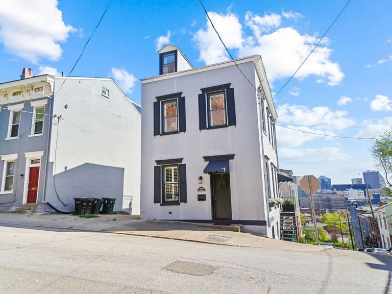 435 Milton Street, Cincinnati, OH 45202 Photo 3