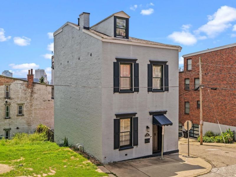 435 Milton Street, Cincinnati, OH 45202 Photo 6