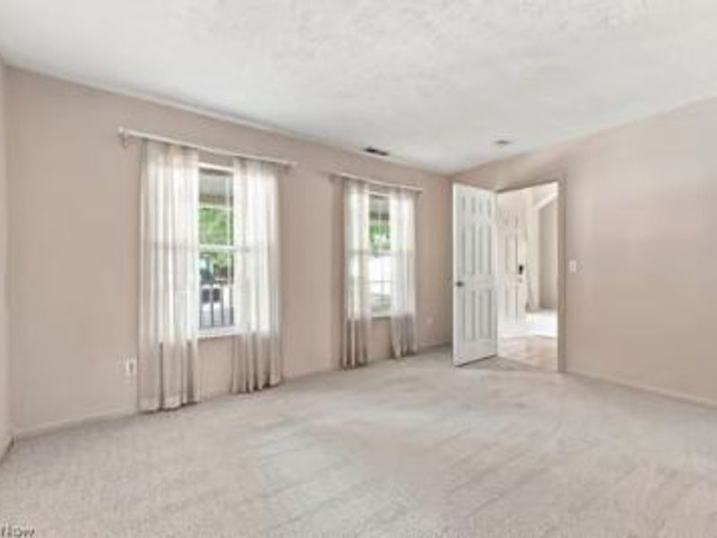 6741 Meadow Lane, Middleburg Heights, OH 44130 Photo 13