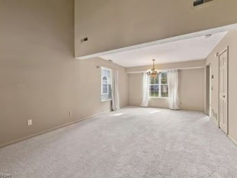 6741 Meadow Lane, Middleburg Heights, OH 44130 Photo 5