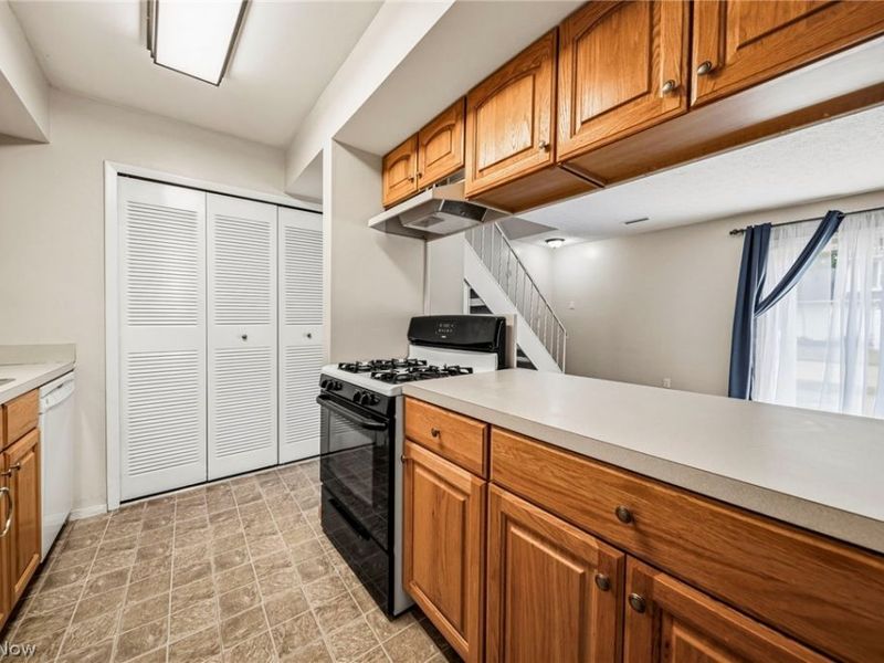 8126 Independence Drive, Unit A, Mentor, OH 44060 Photo 10