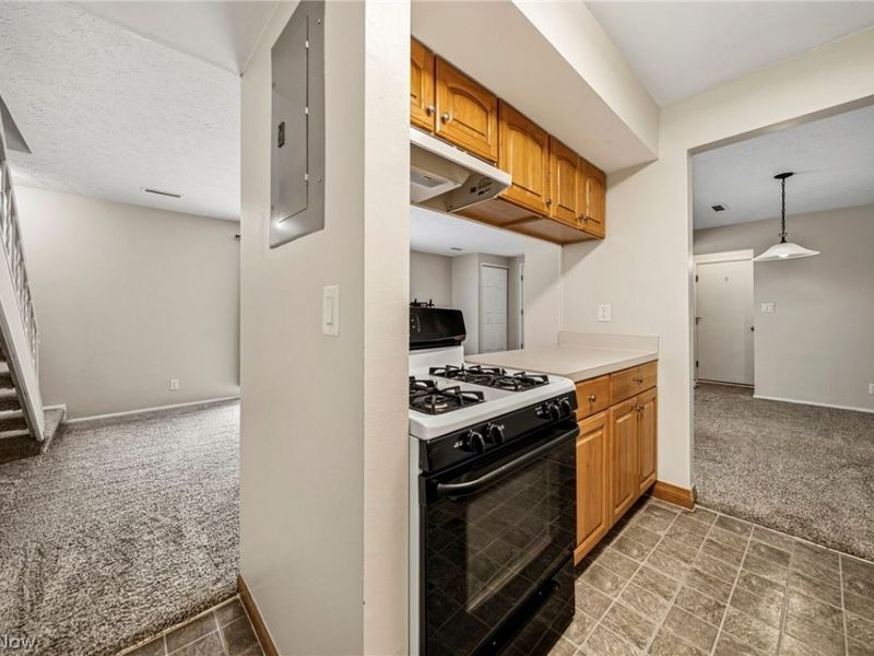 8126 Independence Drive, Unit A, Mentor, OH 44060 Photo 11