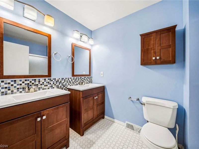 8126 Independence Drive, Unit A, Mentor, OH 44060 Photo 16