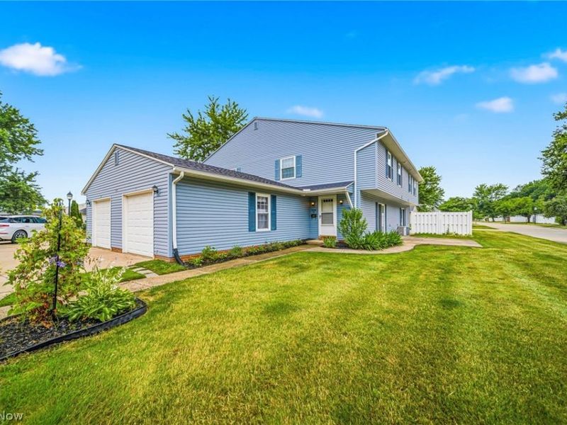 8126 Independence Drive, Unit A, Mentor, OH 44060 Photo 2