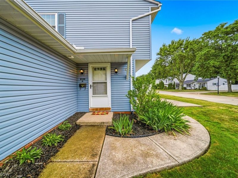 8126 Independence Drive, Unit A, Mentor, OH 44060 Photo 3