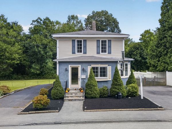 48 Anawan St, Taunton, MA 02780