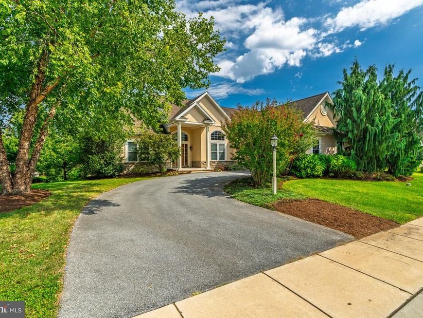 128 Kilgannon Lane, Lancaster, PA 17603 Main Photo