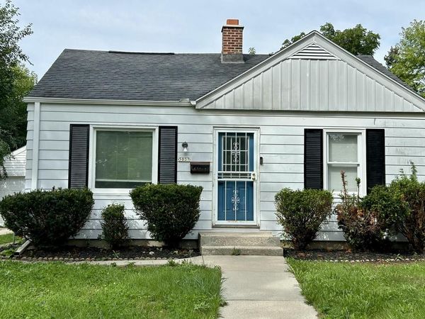 5037 N 74th STREET, Milwaukee, WI 53218
