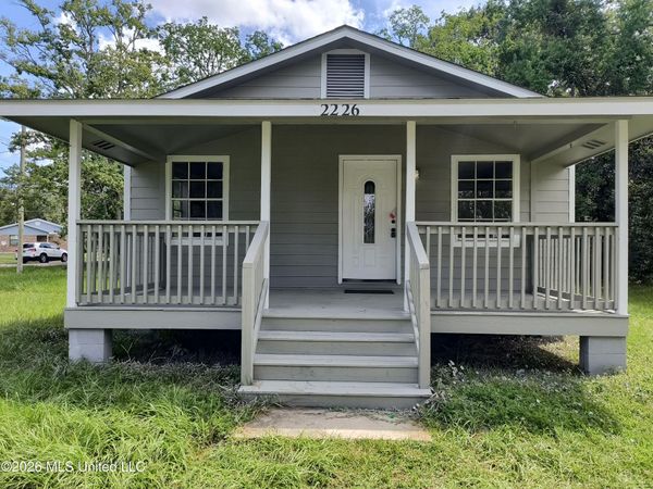 2226 26 Street, Pascagoula, MS 39581