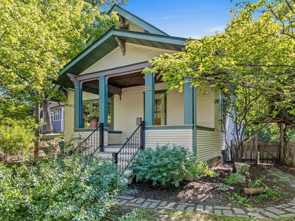 2150 Knapp Street, Saint Paul, MN 55108