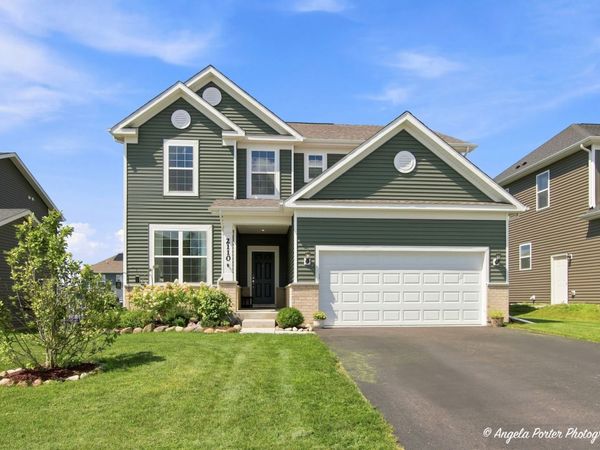 2110 Schmitt Circle , Algonquin, IL 60102