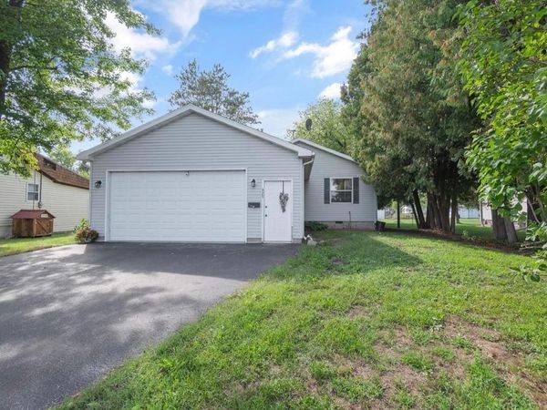 429 S PECK AVENUE, Peshtigo, WI 54157