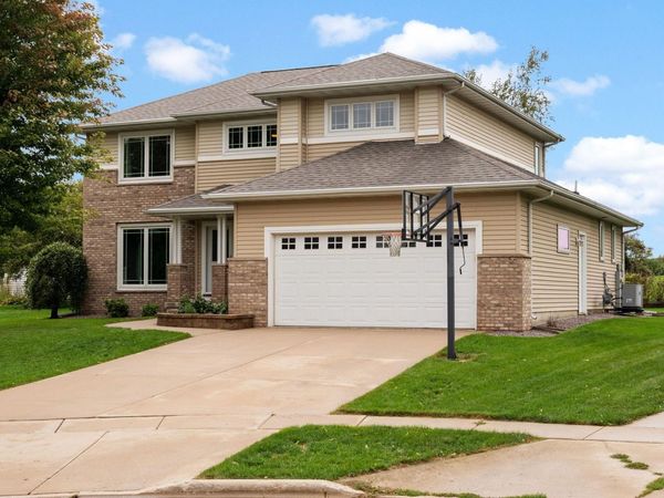 1716 Oakridge Court, Stoughton, WI 53589