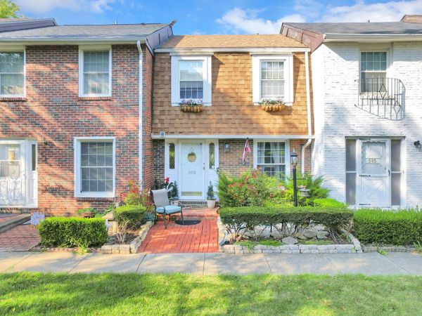 583 Simbury Street , Columbus, OH 43228