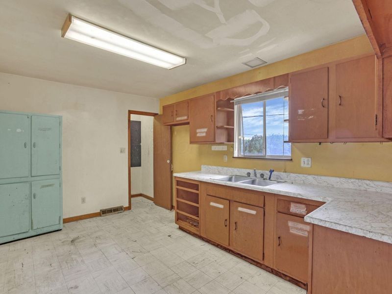 31 Longview Heights Road, Athens, OH 45701 Photo 9