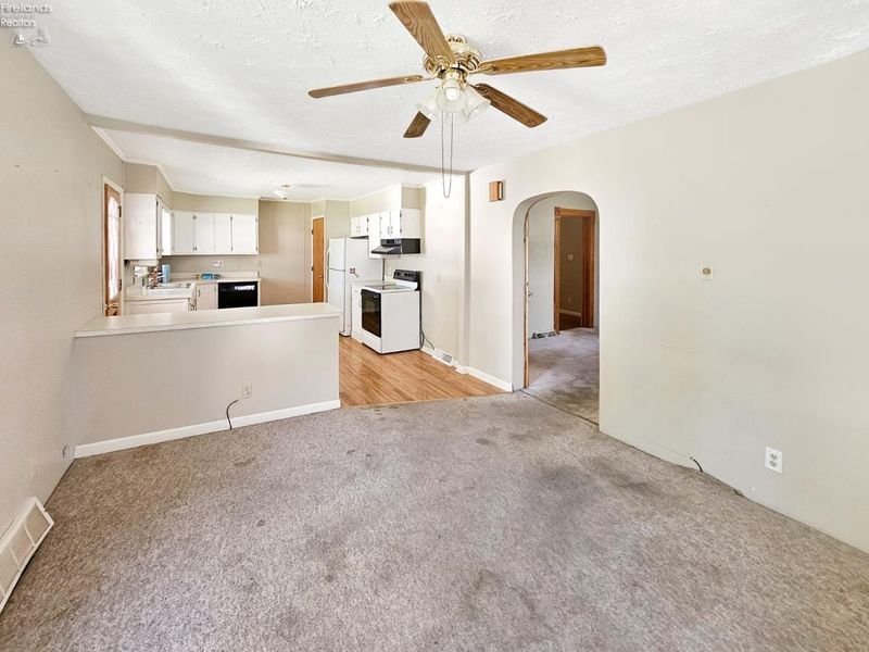 126 Belle Avenue, Bellevue, OH 44811 Photo 13