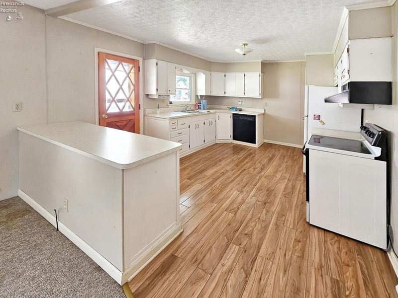 126 Belle Avenue, Bellevue, OH 44811 Photo 14