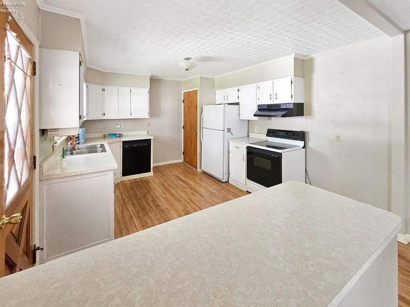 126 Belle Avenue, Bellevue, OH 44811 Photo 15