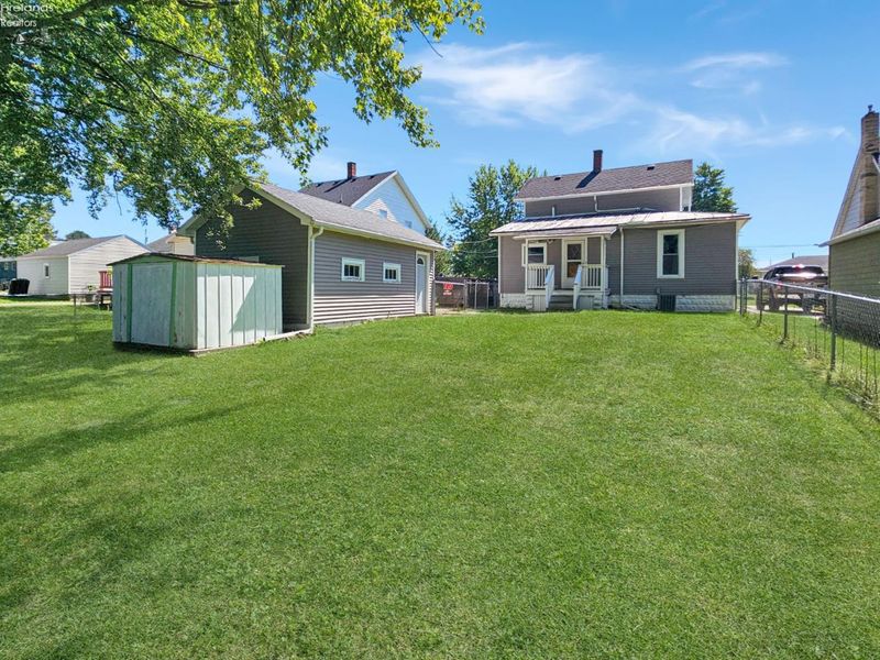 126 Belle Avenue, Bellevue, OH 44811 Photo 5