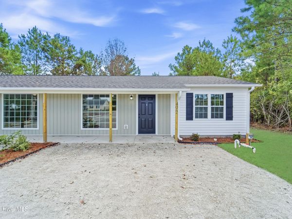 406 Foxtrace Lane, Unit B, Hubert, NC 28539
