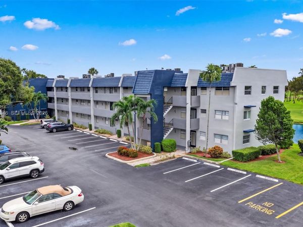 7807 Golf Cir Dr , Unit 104, Margate, FL 33063