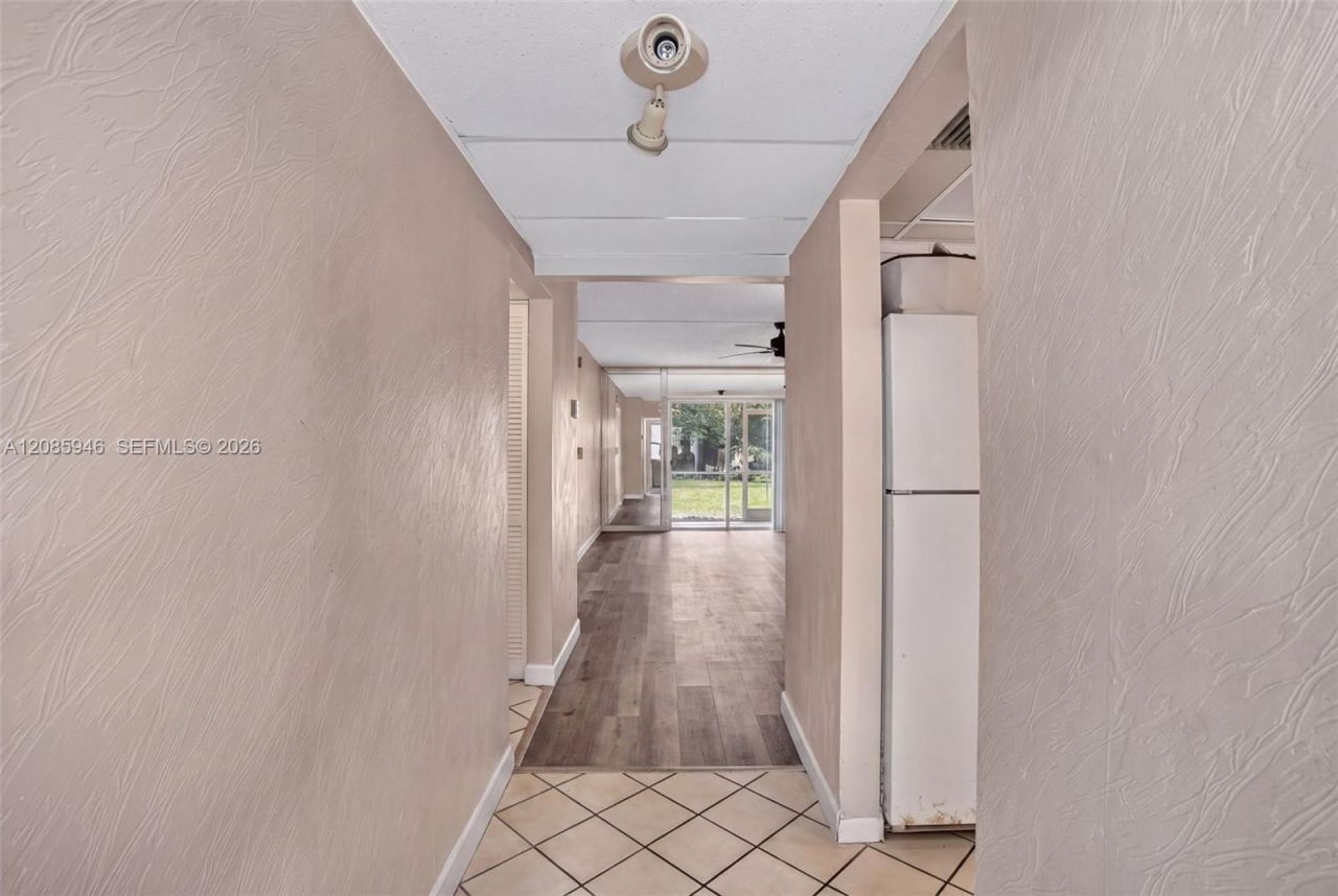 7807 Golf Cir Dr, Unit 104, Margate, FL 33063 Photo