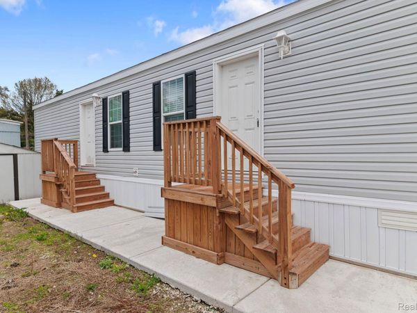 11055 Silver View Court , Green Oak Township, Mi 48178
