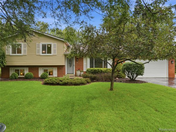 1200 N Alstott Drive, Marion Township, Mi 48843