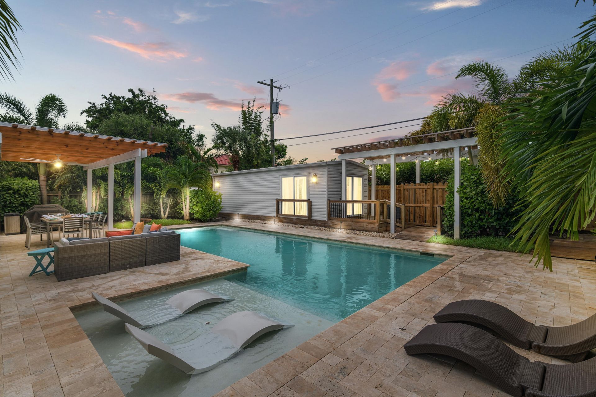 1601 S Palmway, Lake Worth Beach, FL 33460 Photo