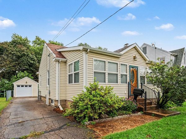 113 N Higby Street, Jackson, MI 49202