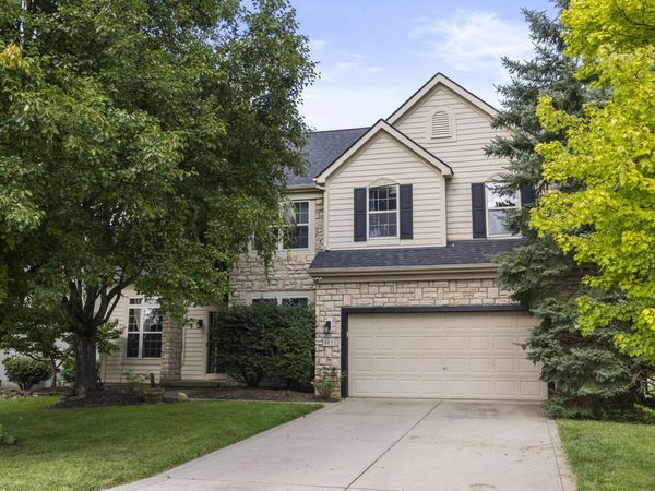 665 Covered Bridge Drive , Delaware, OH 43015