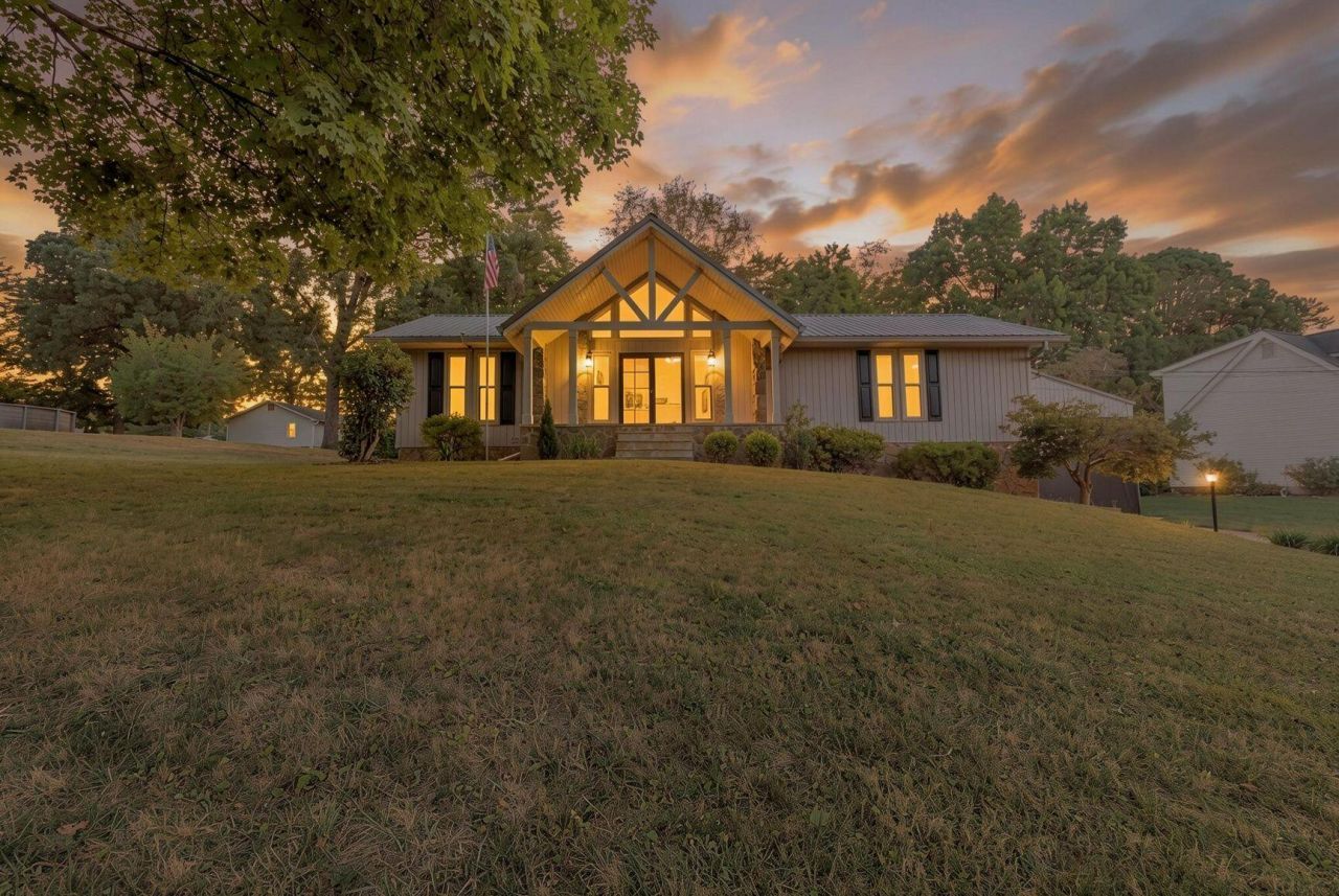 5507 Twin Oaks Drive, Ooltewah, TN 37363 Main Photo