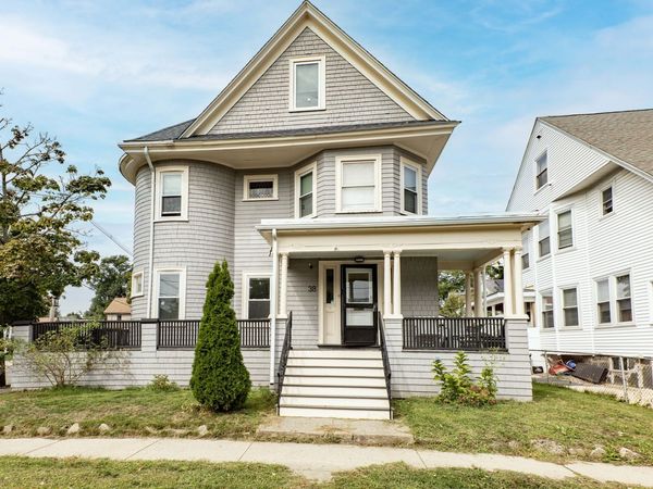 38 Davis St, Quincy, MA 02170