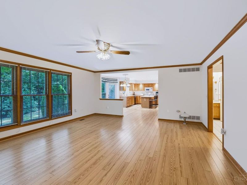 8363 Squirrel Hollow Ridge, West Chester, OH 45069 Photo 11