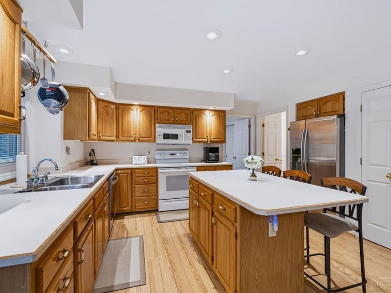 8363 Squirrel Hollow Ridge, West Chester, OH 45069 Photo 18