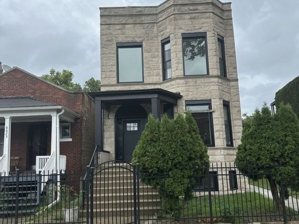 6627 S Maryland Avenue, Chicago, IL 60637