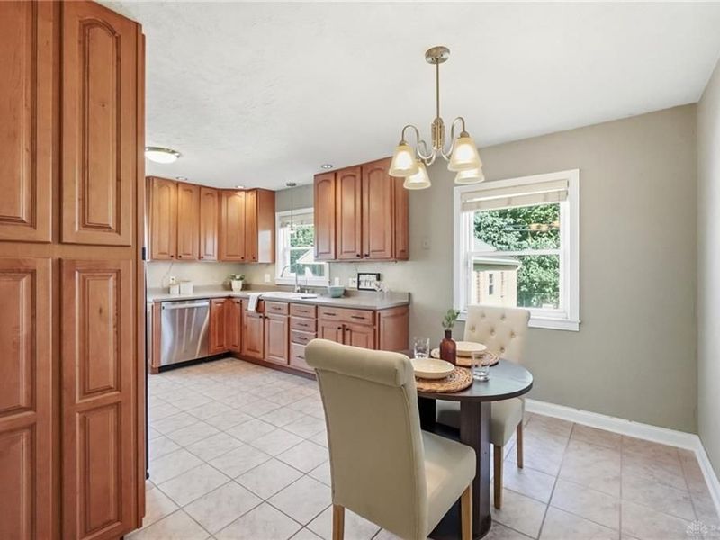 908 Shroyer Road, Dayton, OH 45419 Photo 11