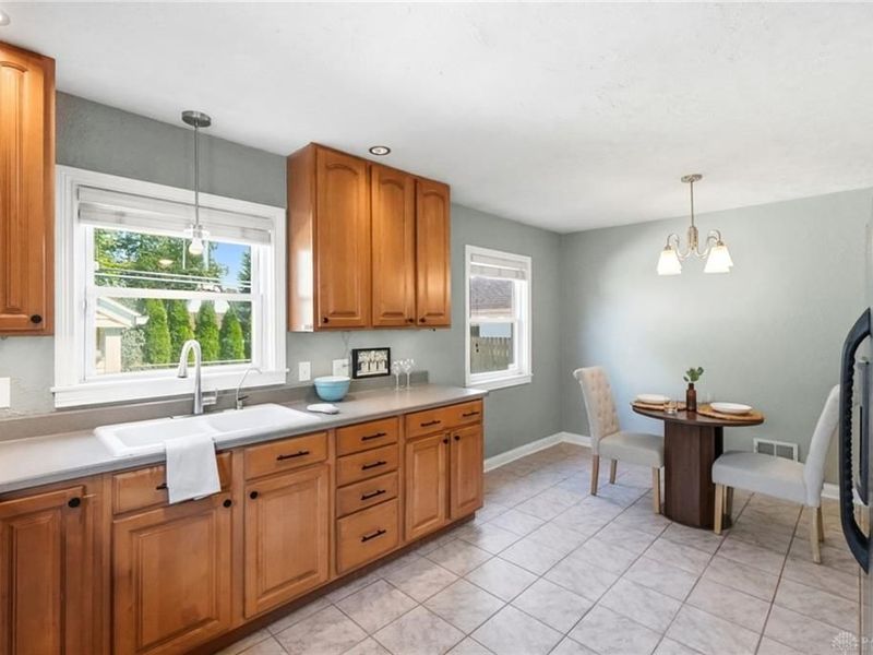 908 Shroyer Road, Dayton, OH 45419 Photo 14