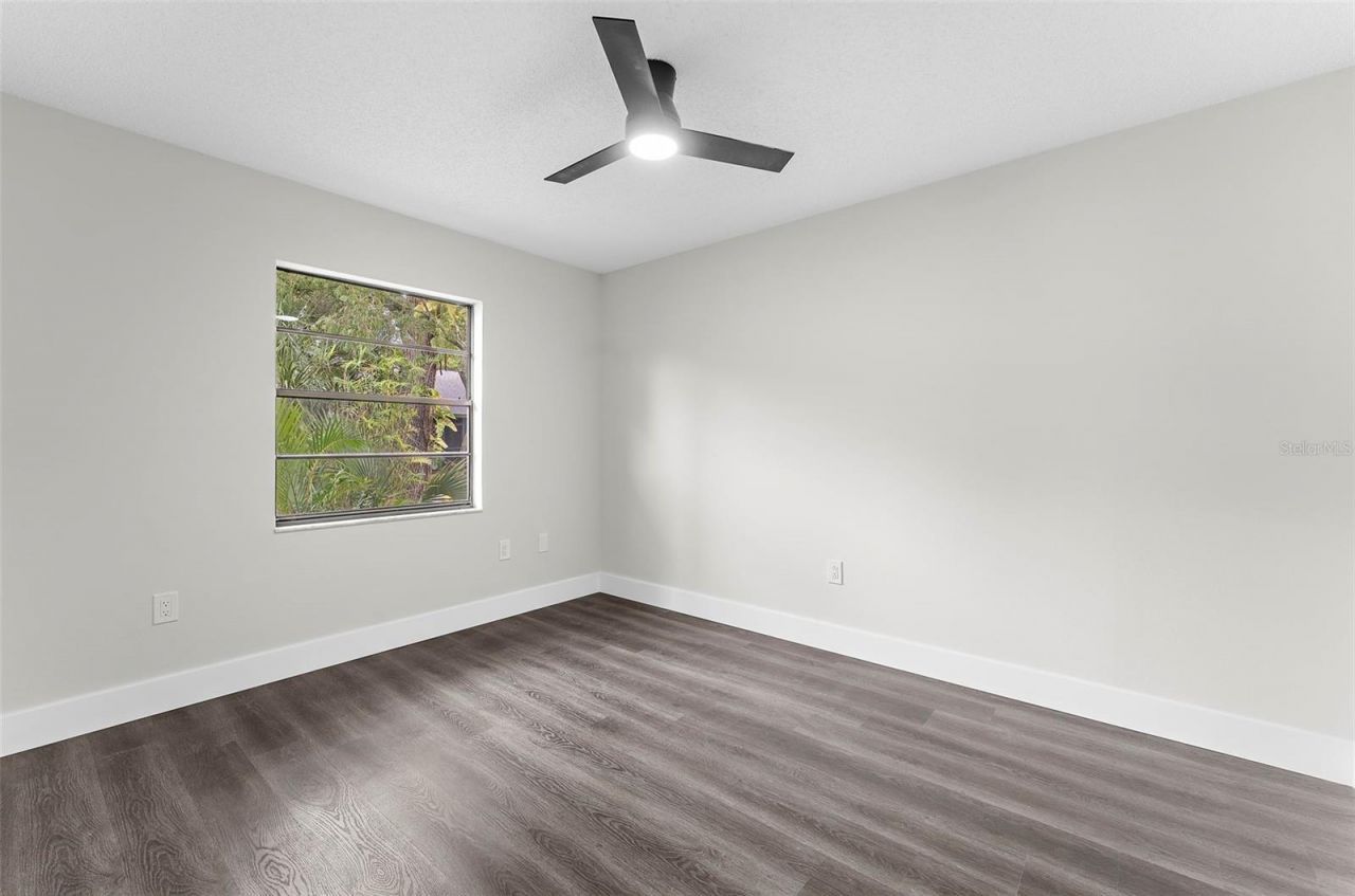 5014 Barrington Circle, Unit 2102, Sarasota, FL 34234 Photo