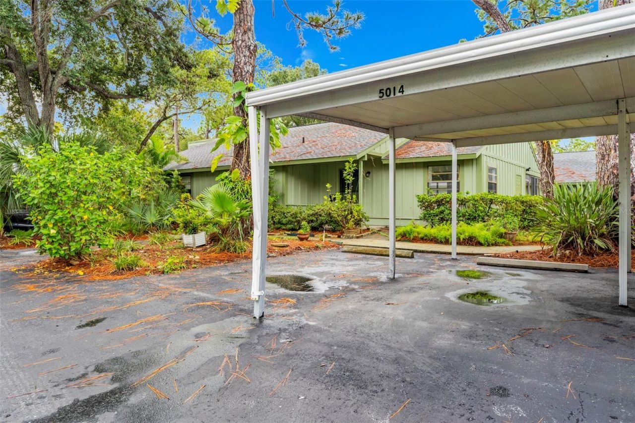 5014 Barrington Circle, Unit 2102, Sarasota, FL 34234 Photo