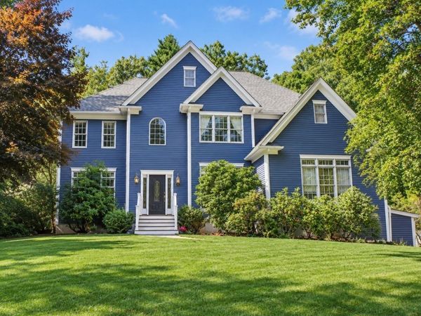 66 Poquanticut Ave, Easton, MA 02356